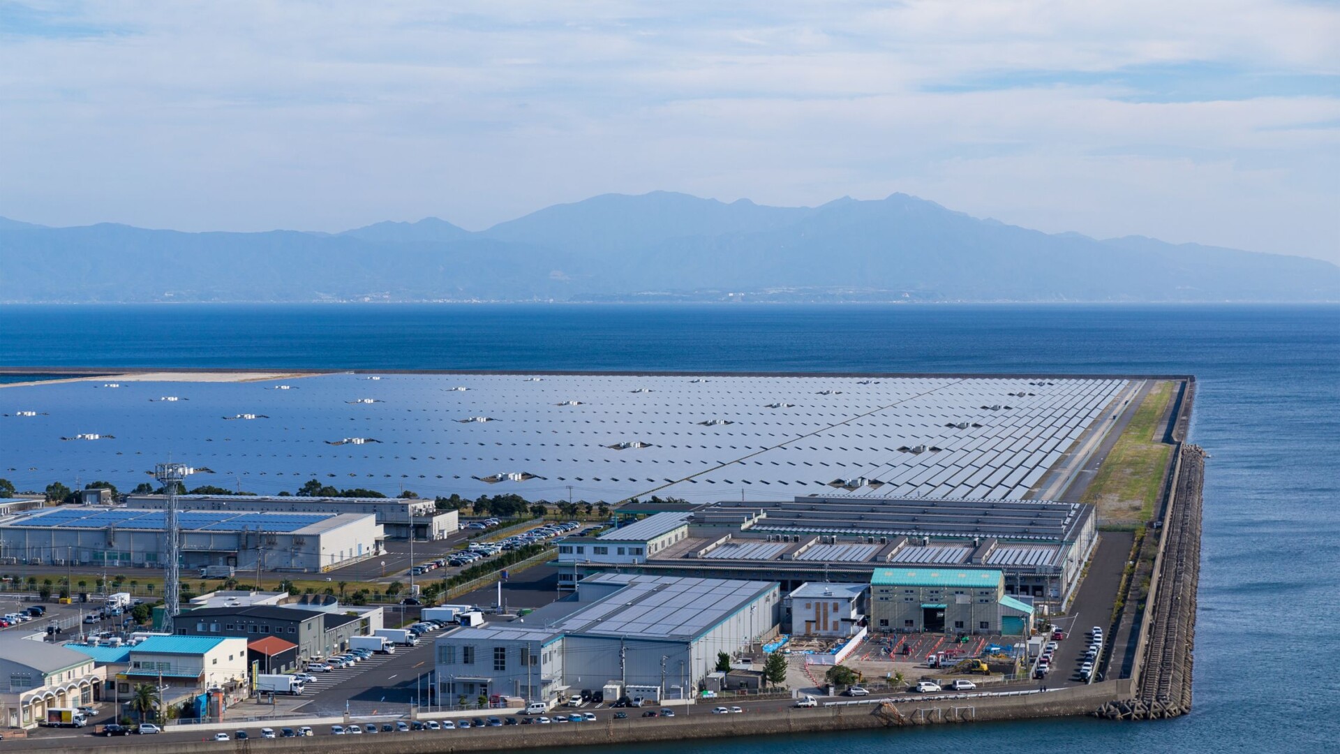 TOPCon Solar Panels in Commercial Business
